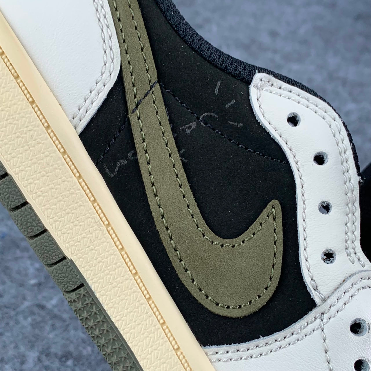 Travis Scott x Air Jordan 1 Low OG PS 'Olive'