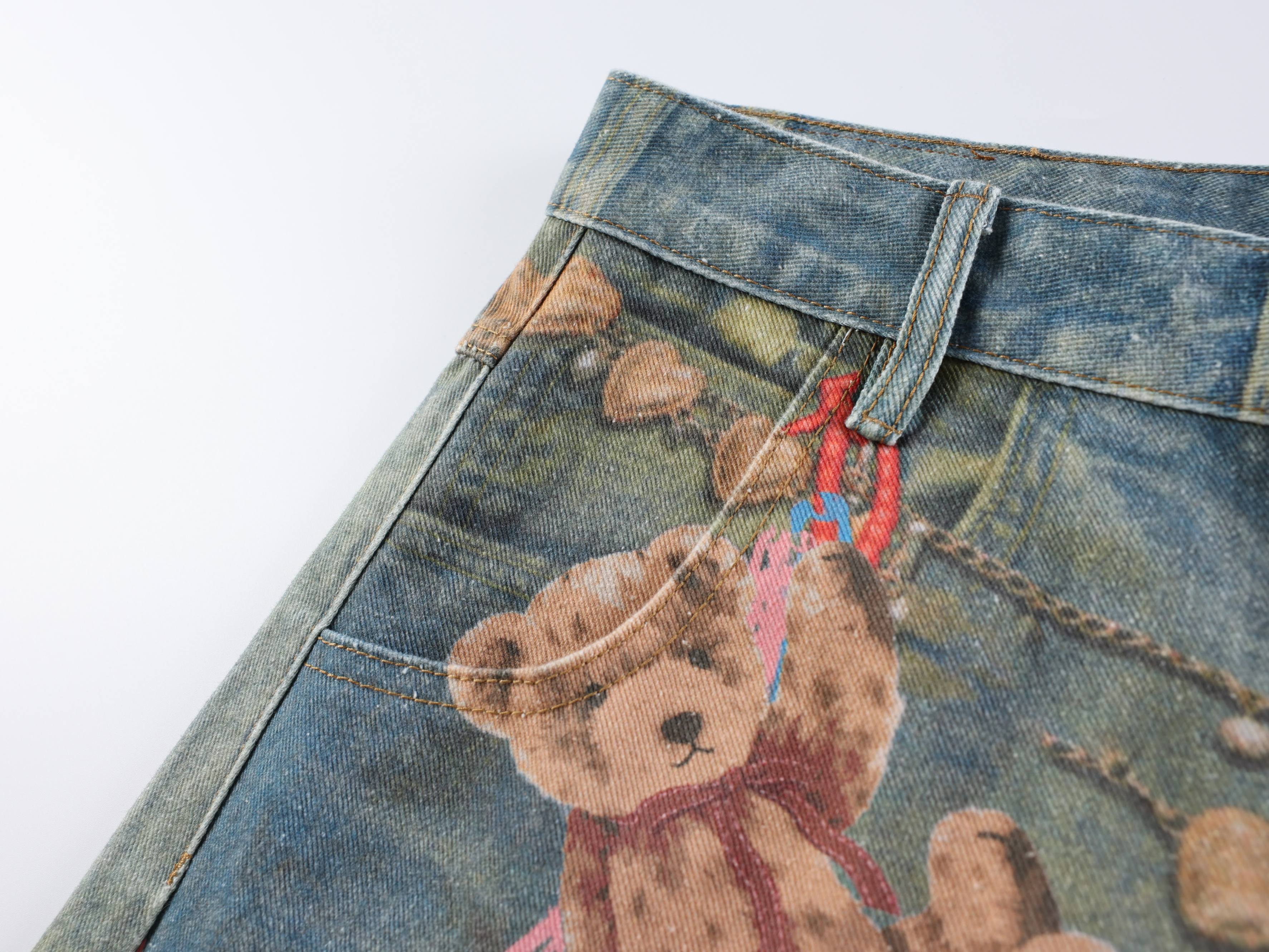 CapCabin “Toychain Graffiti Balloon Jeans”