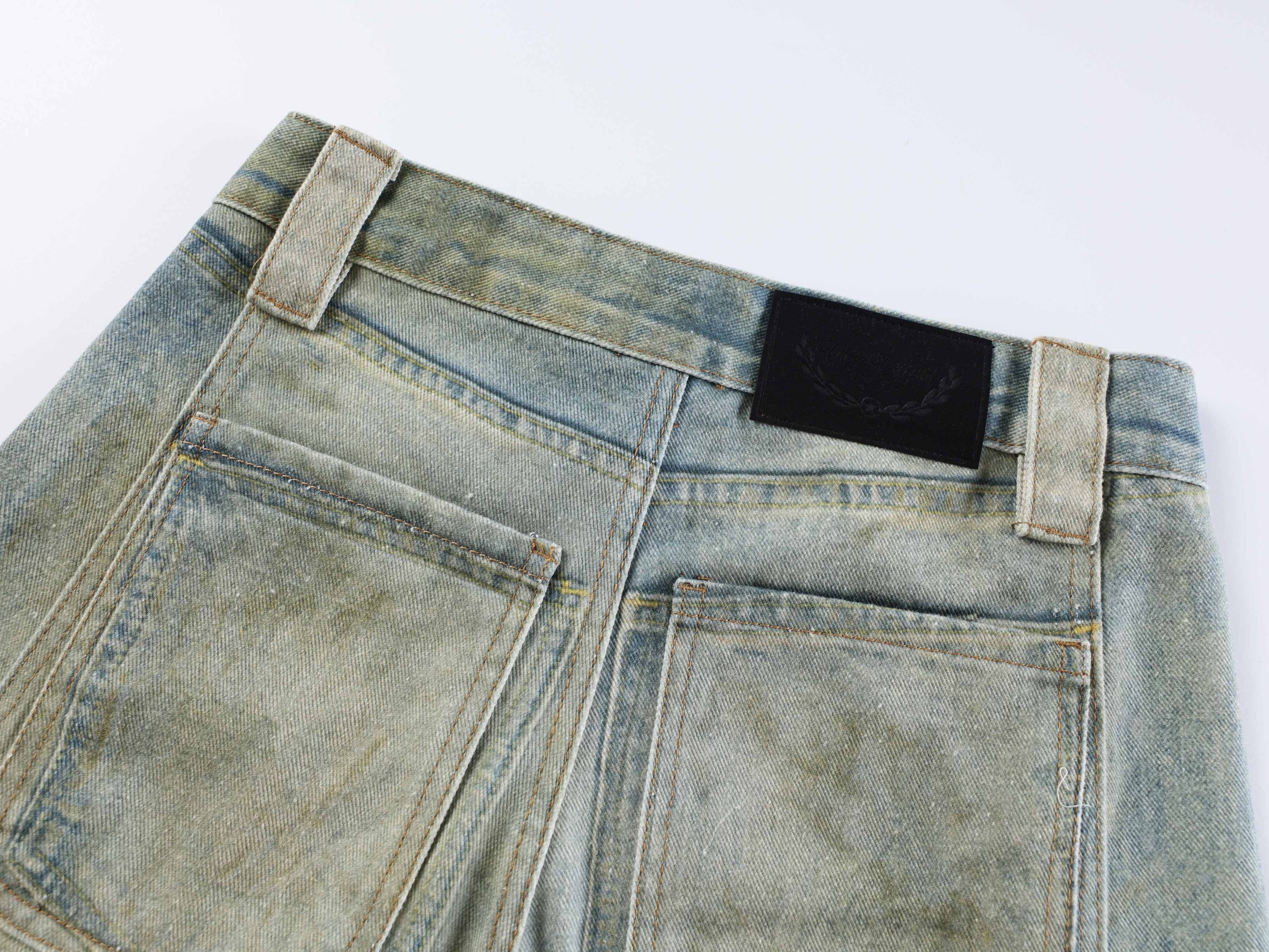 CapCabin “Playground Charm Balloon Jeans”