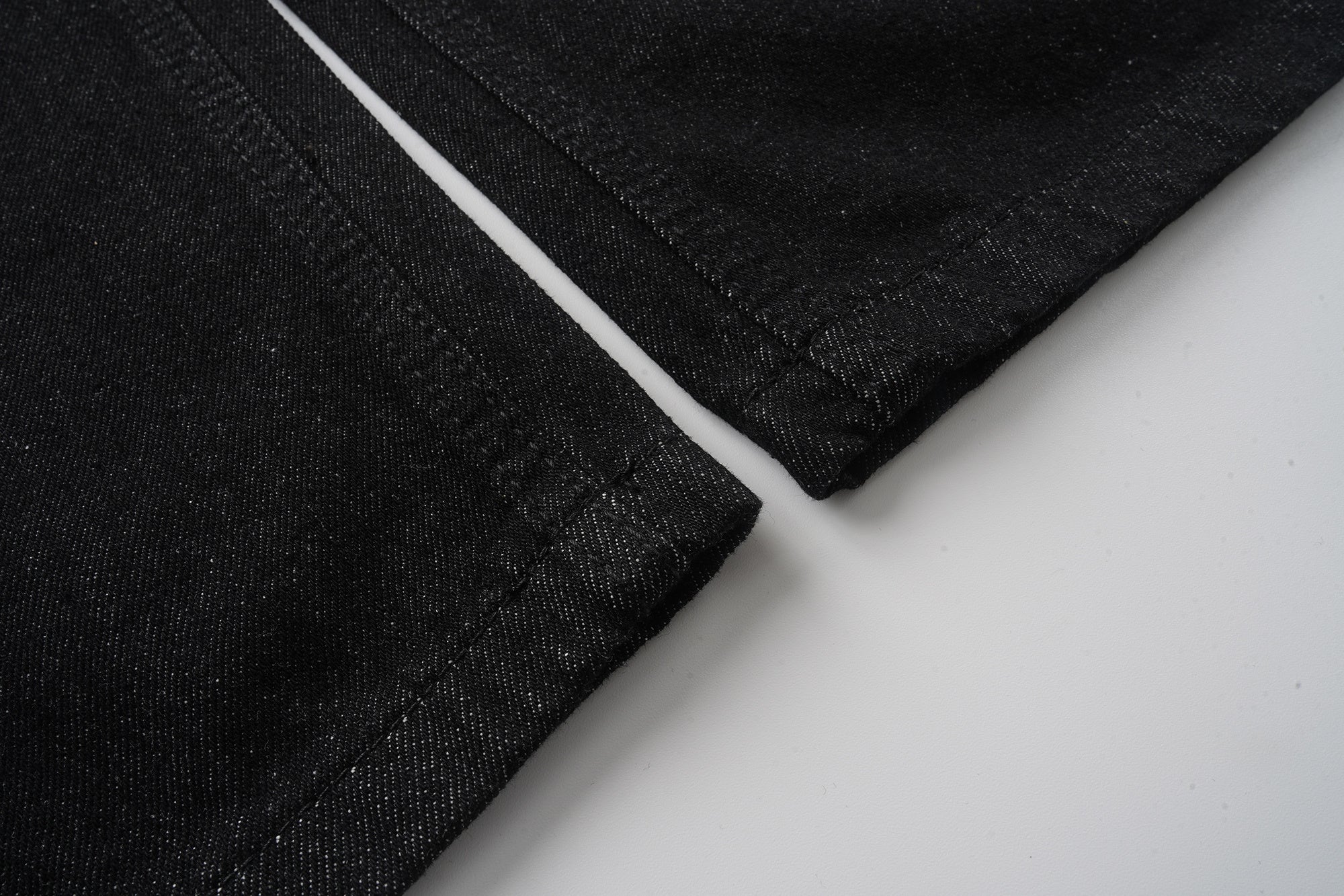 CapCabin Cross Pocket Graphic Wide-Leg Jeans