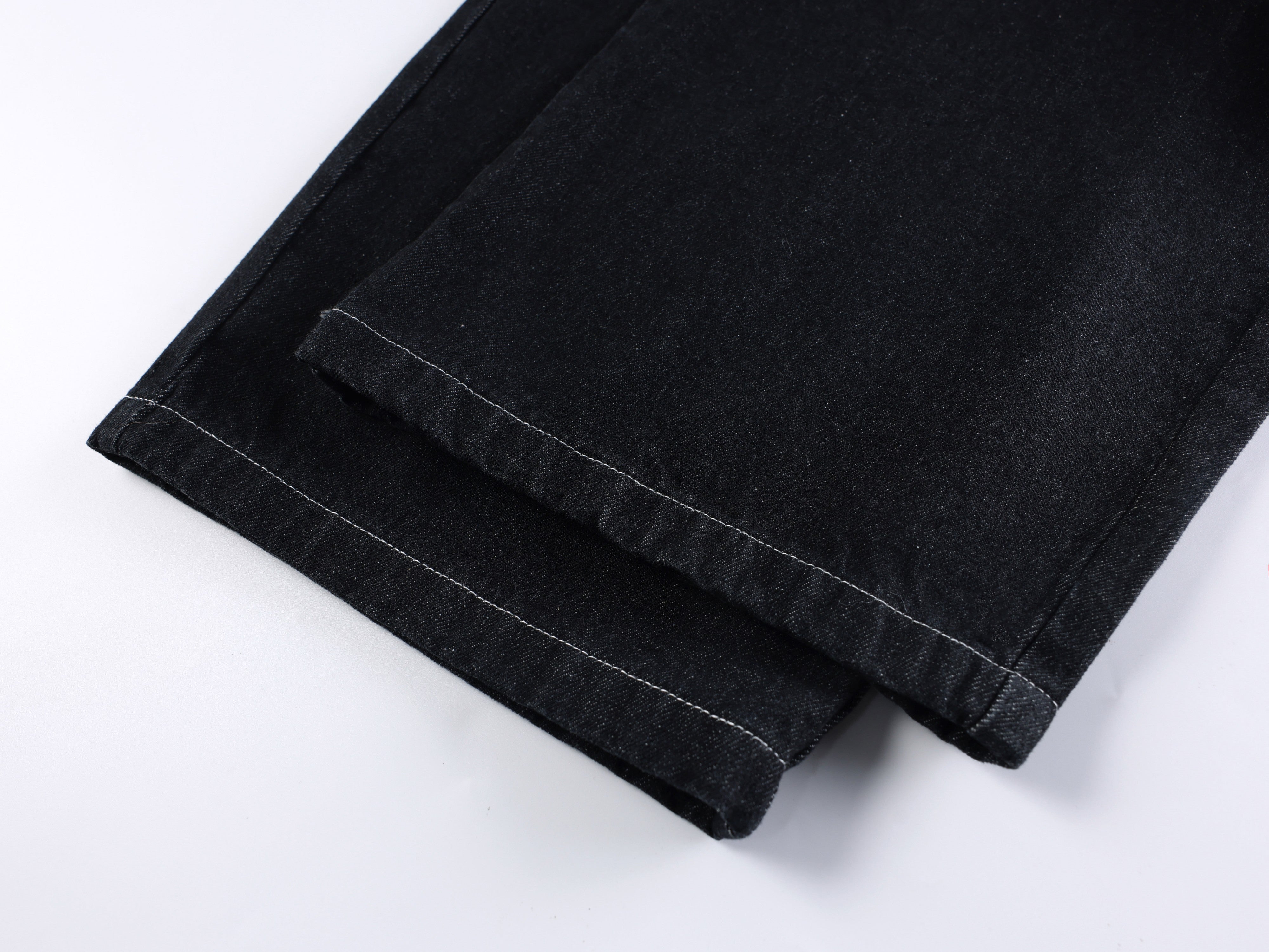 CapCabin Hardware Strap Wide-Leg Jeans
