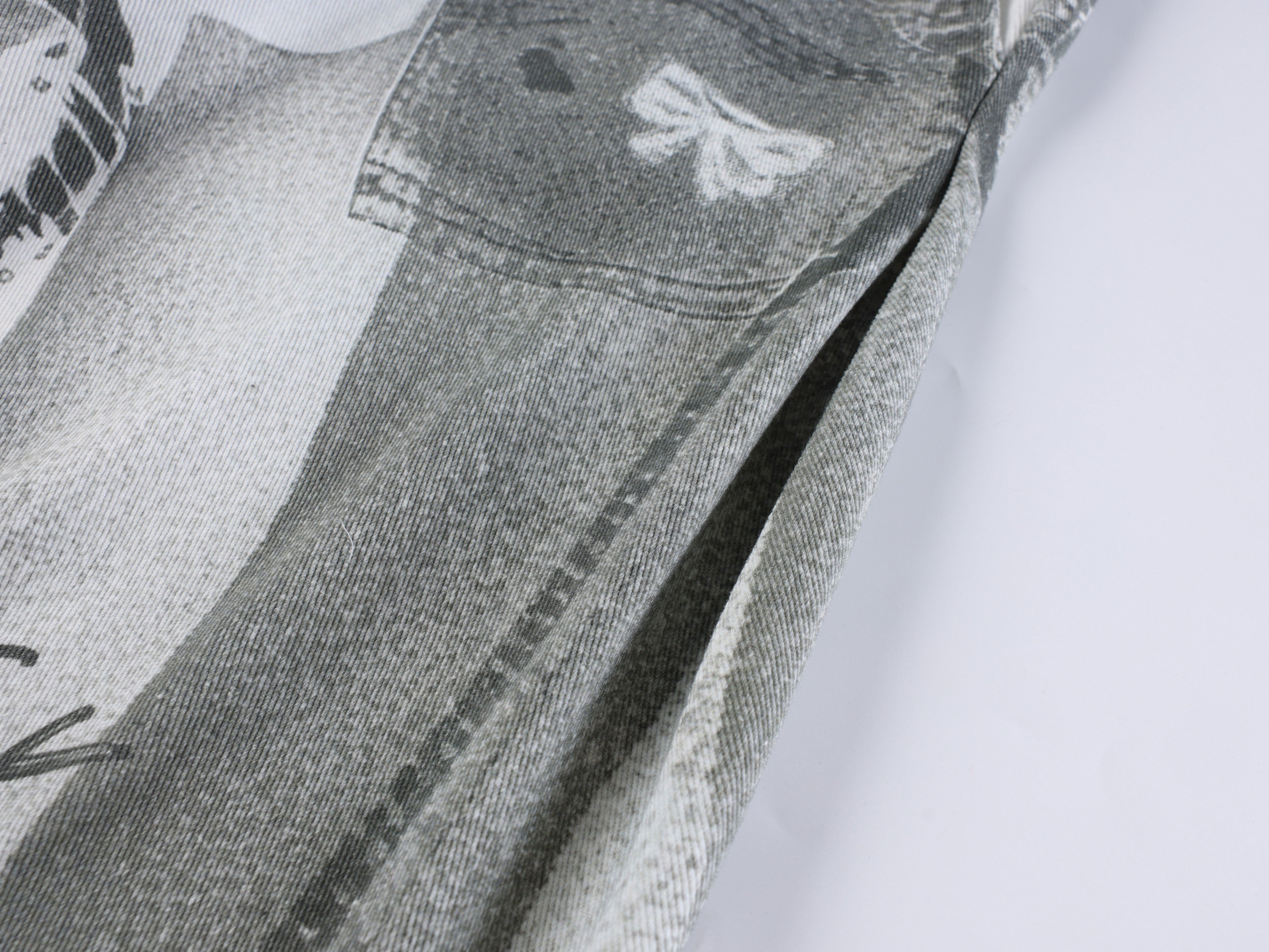 CapCabin Graphic Panel Wide-Leg Pants