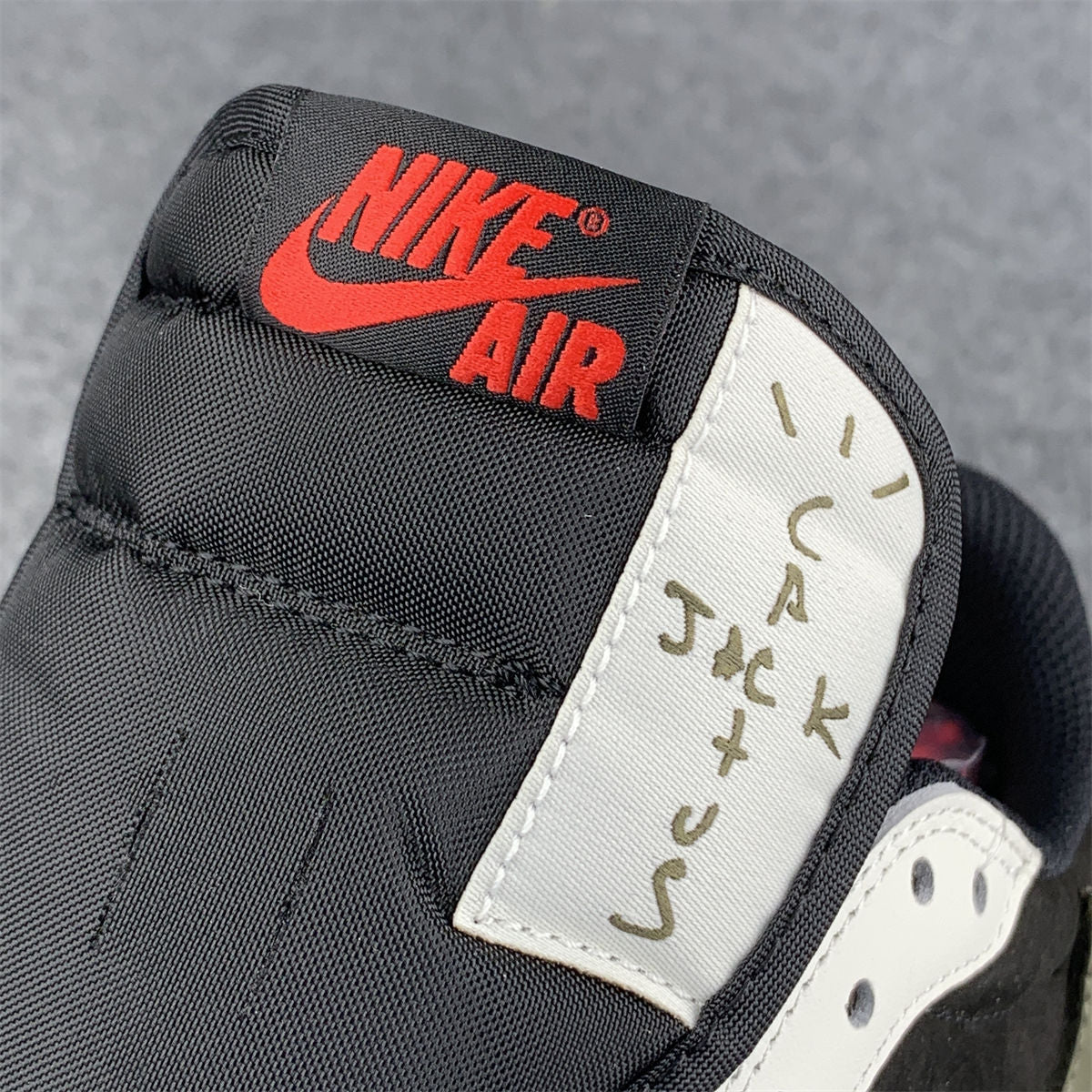 Travis Scott x Wmns Air Jordan 1 Low OG 'Olive' (B-Grade Version)