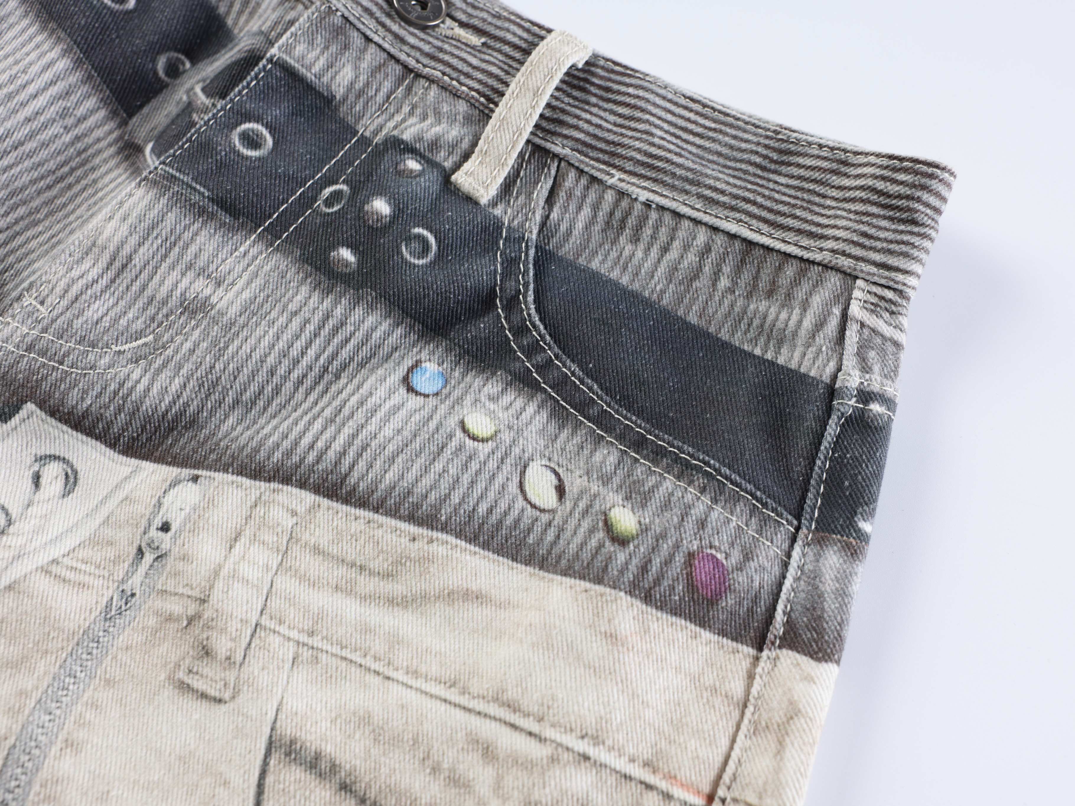 CapCabin “Layered Belt Utility Balloon Jeans”