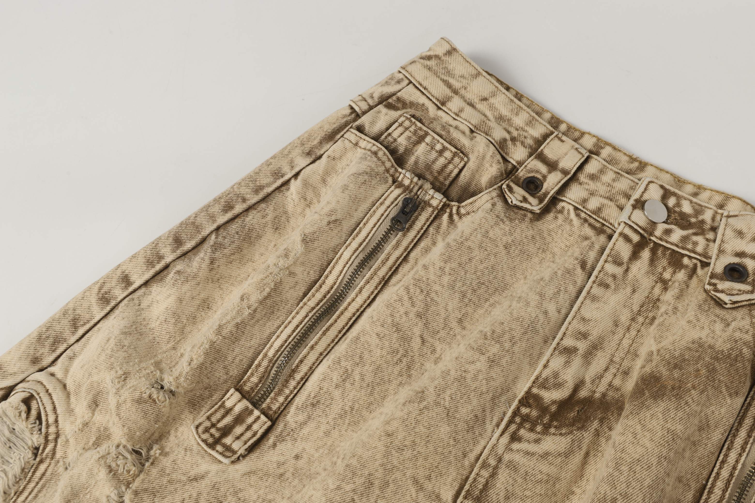 CapCabin “Vintage Distressed Panel Jeans”