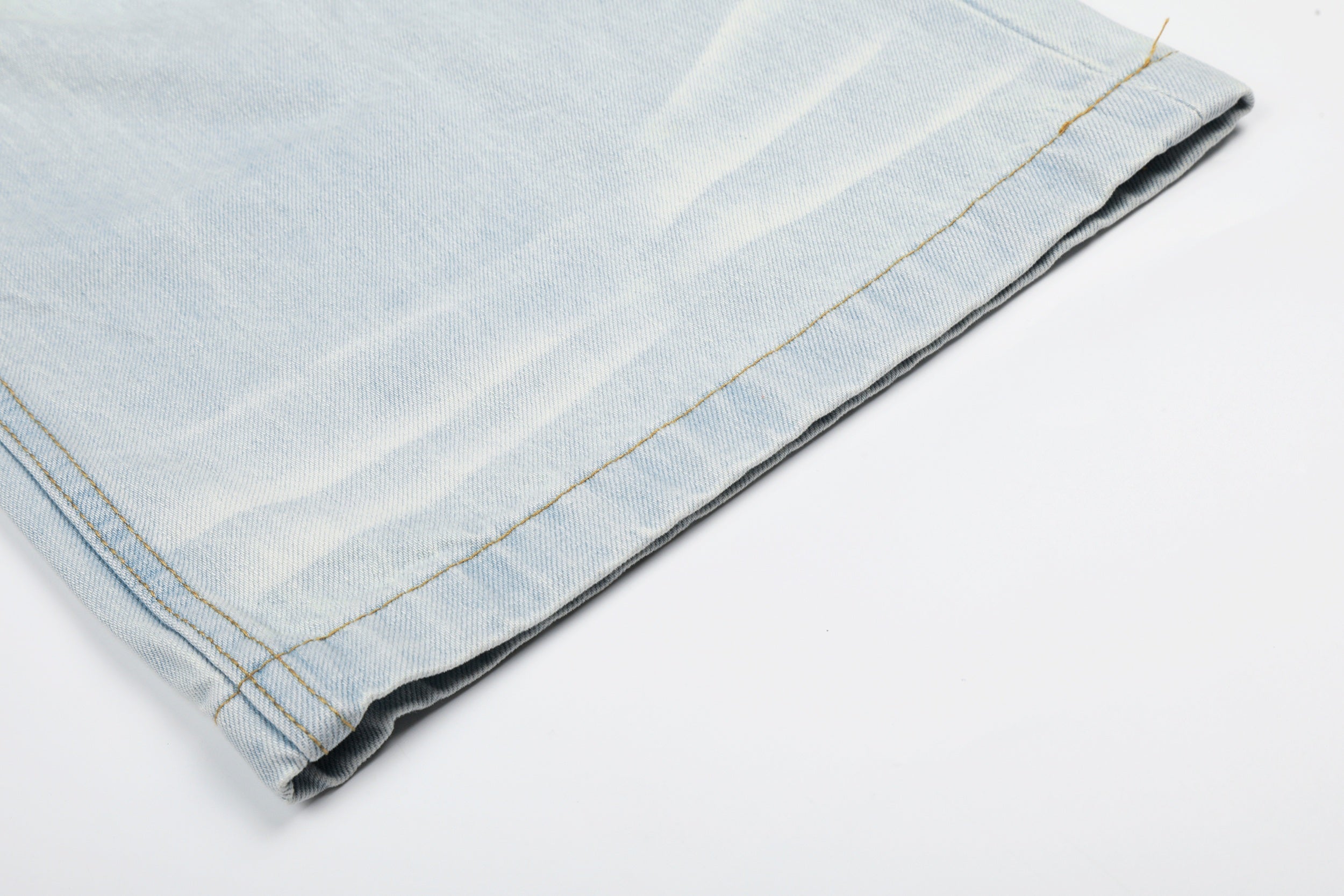 CapCabin “Ice Wash Wide Denim”
