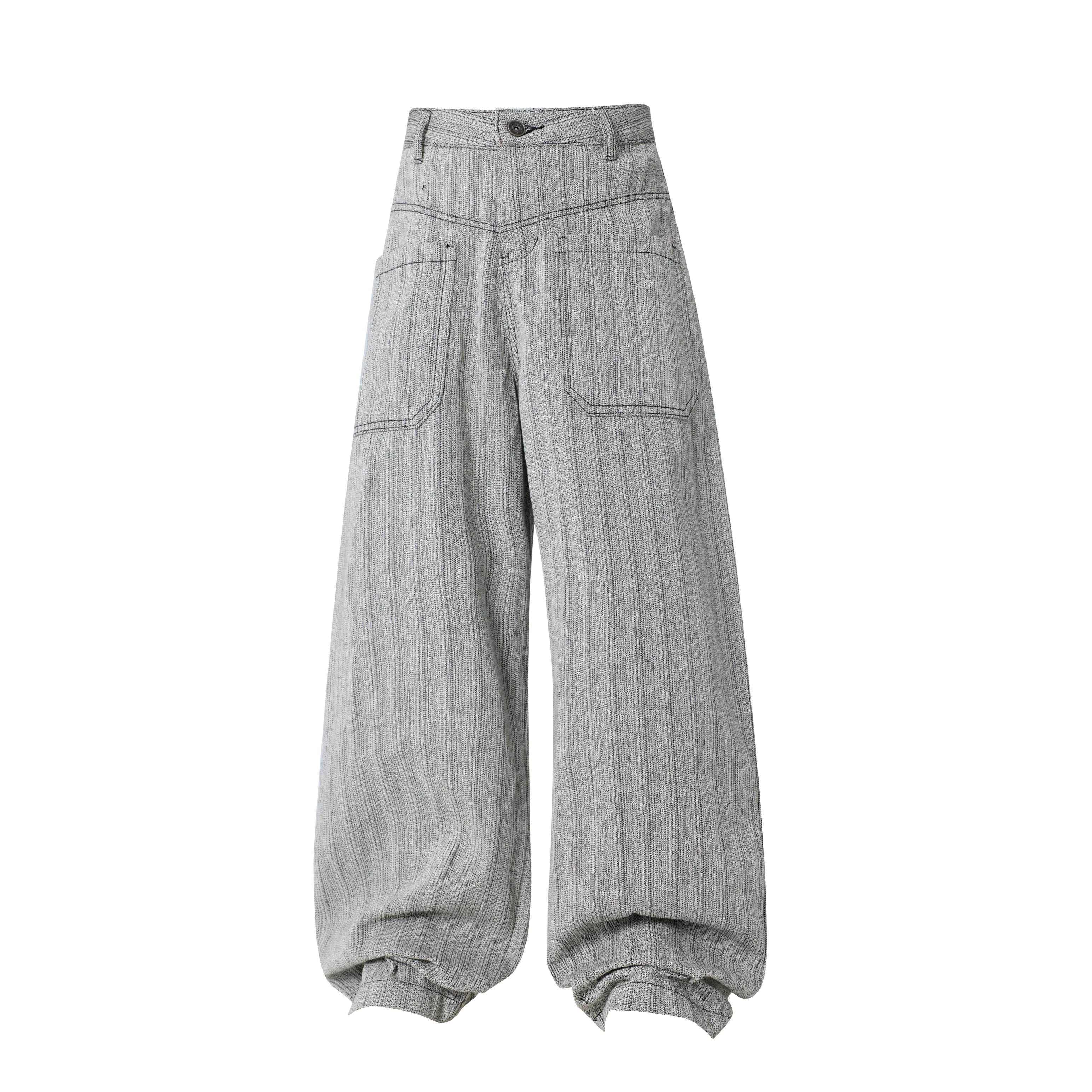CapCabin “Textline Utility Balloon Pants”