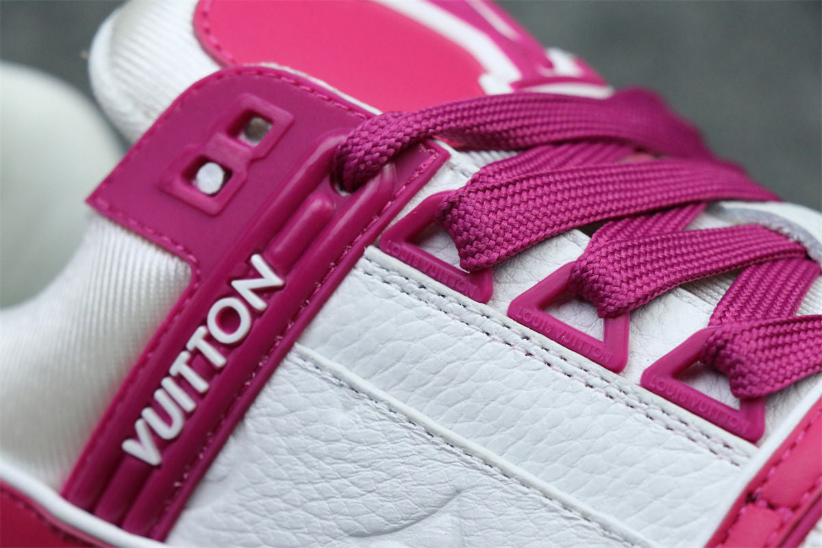 WMNS LV Trainer 'Fuchsia'