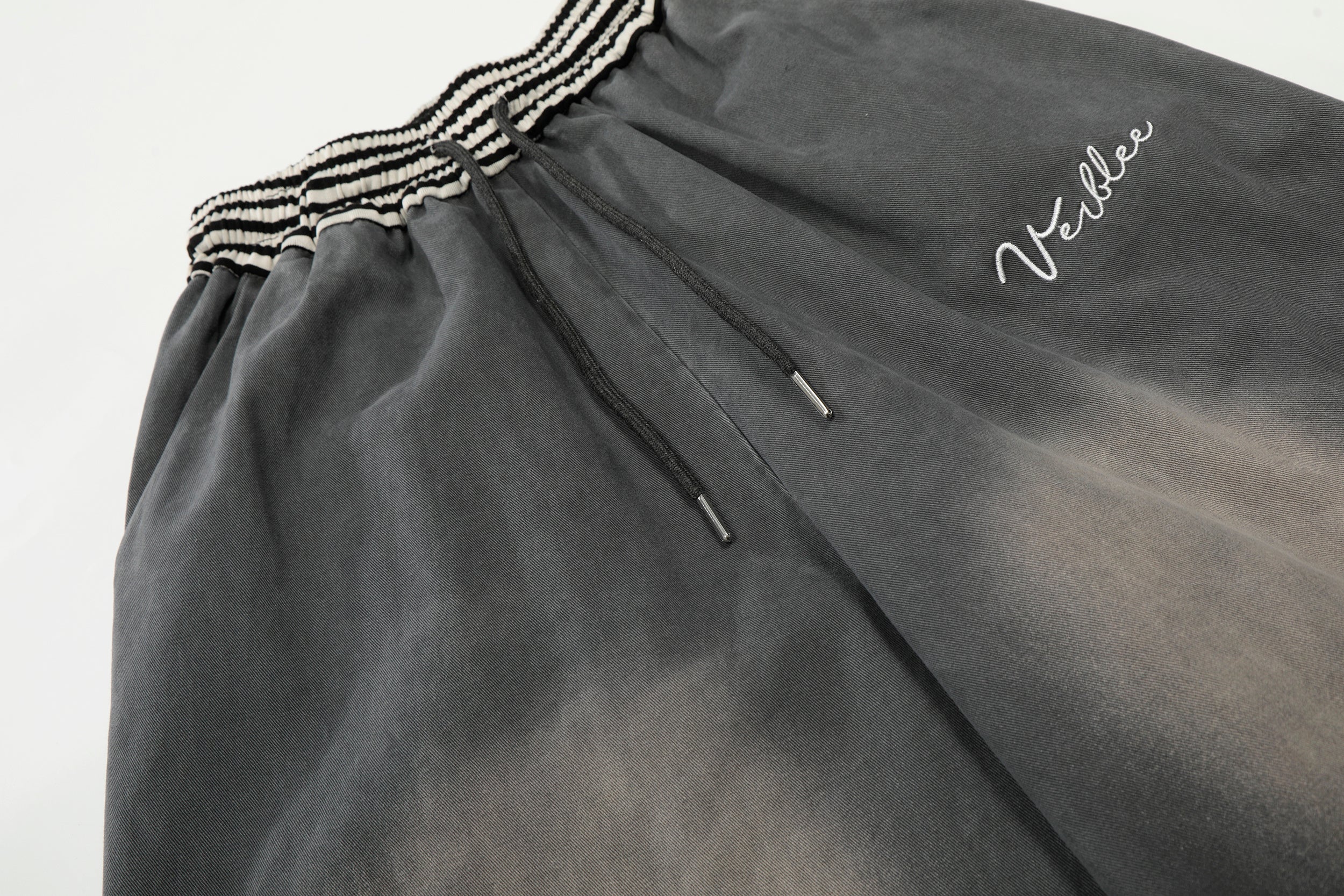 CapCabin Washed Cargo Wide-Leg Pants