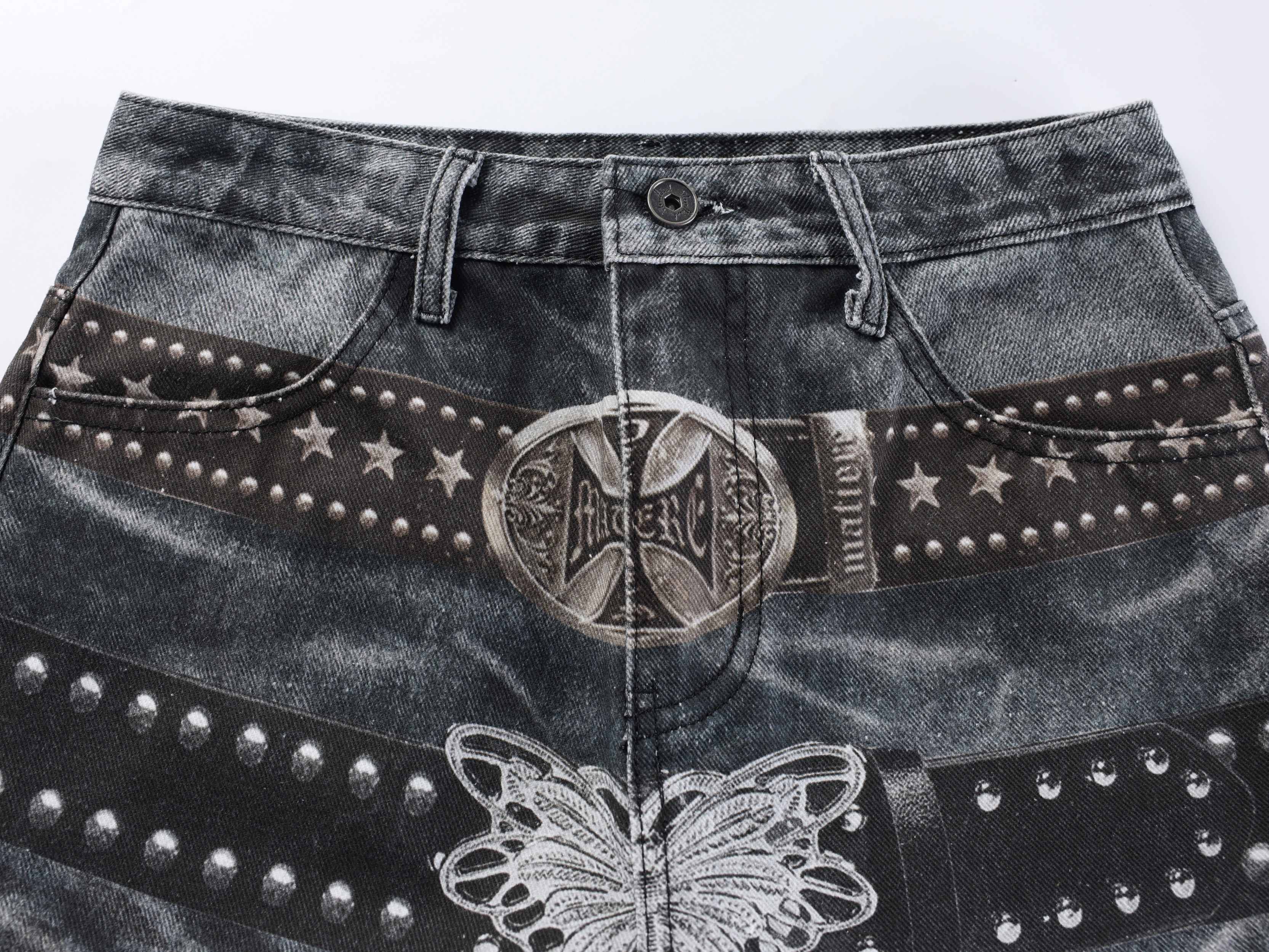 CapCabin Washed Studded Wide-Leg Jeans