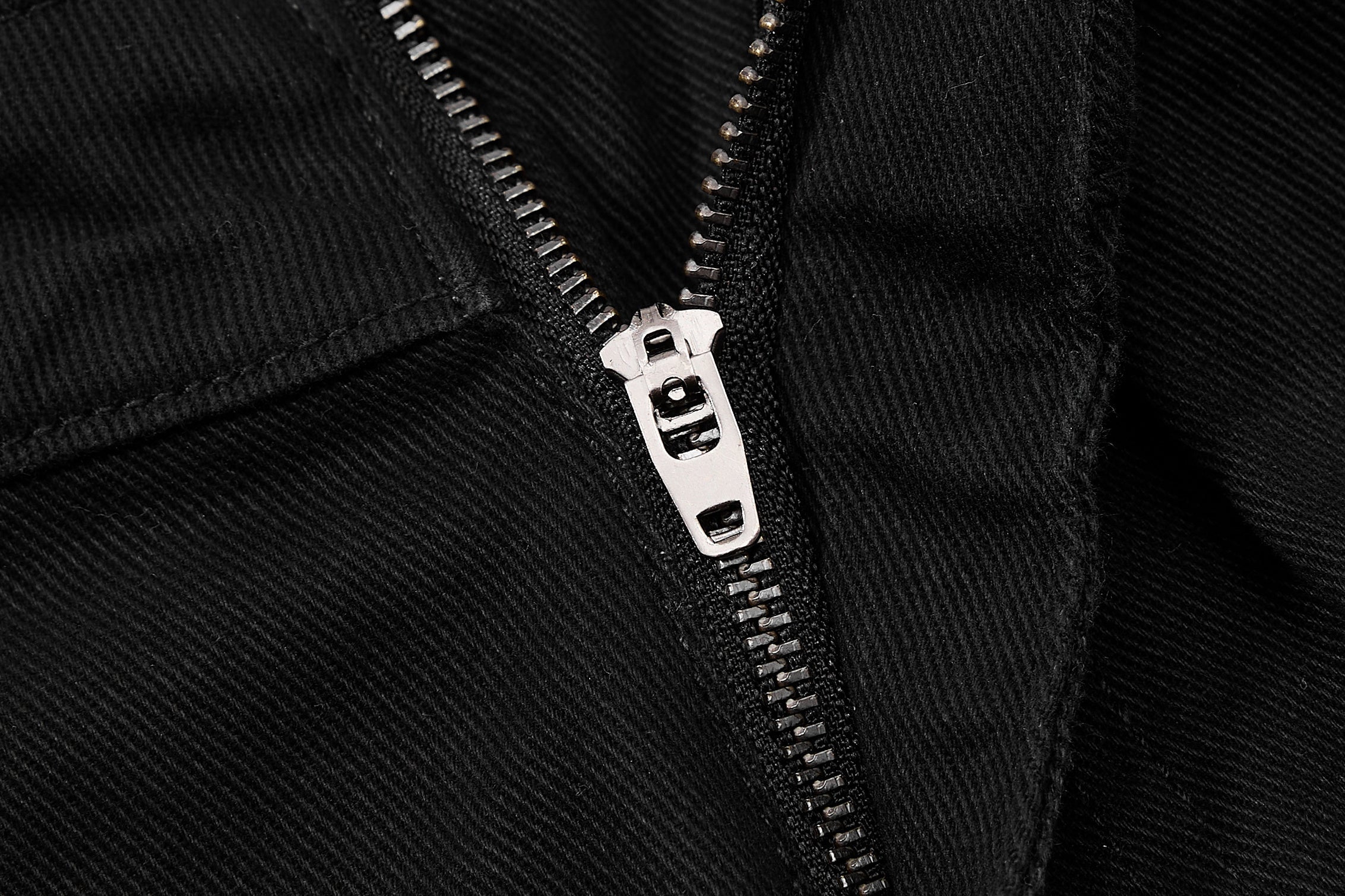 CapCabin Leopard Cross Utility Pants