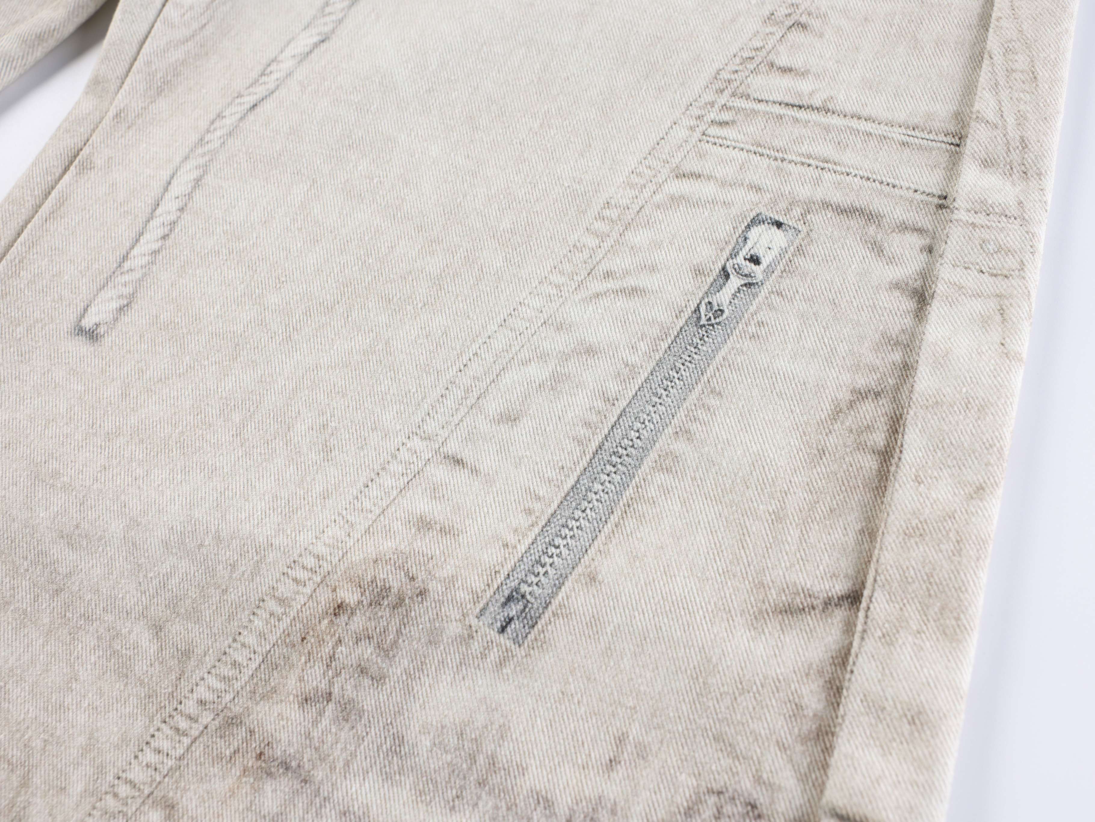 CapCabin “Layered Belt Utility Balloon Jeans”