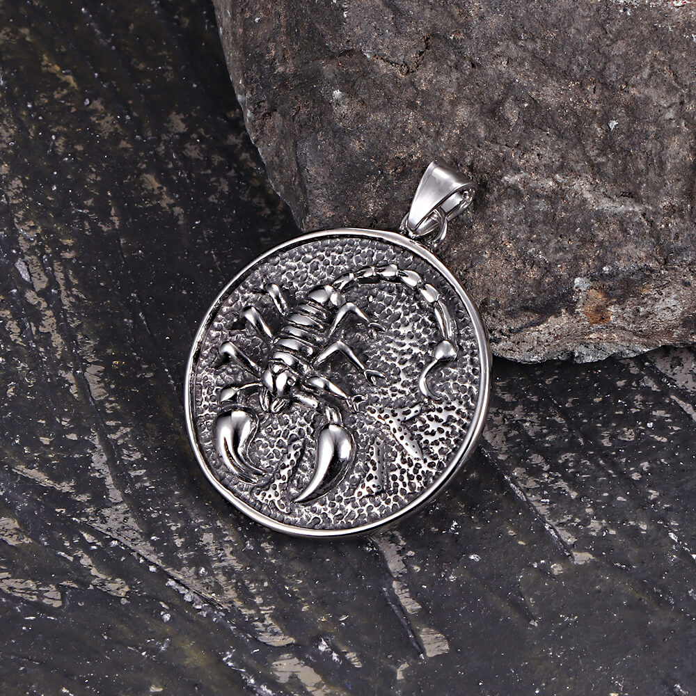 Retro Scorpion Stainless Steel Animal Round Pendant