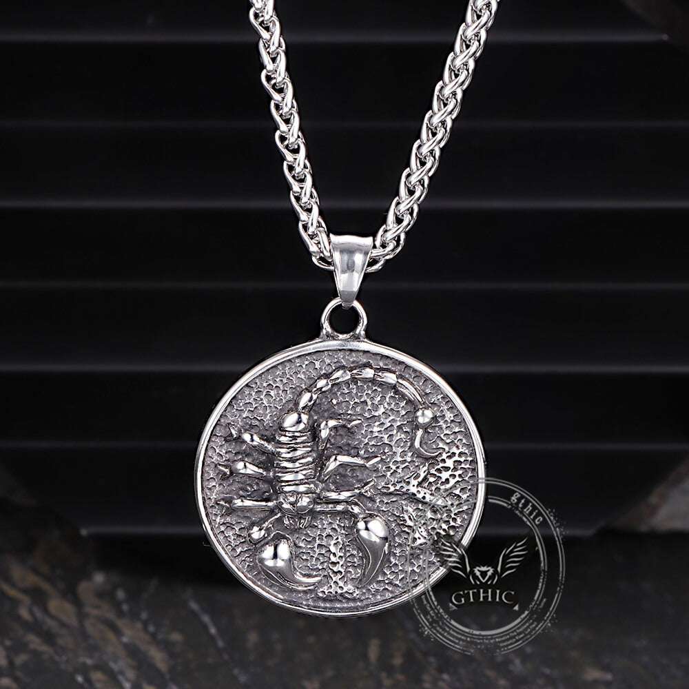 Retro Scorpion Stainless Steel Animal Round Pendant